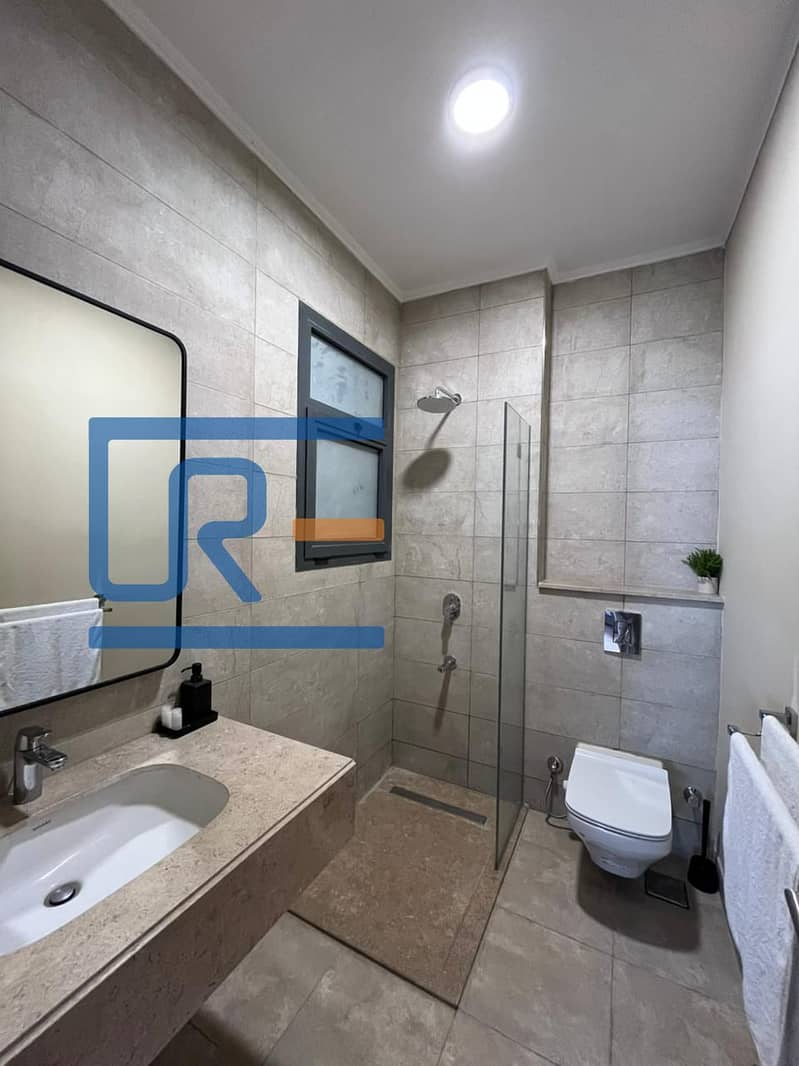 6 53c471cb-7d30-4ce9-9438-984e6775db5f. jpg