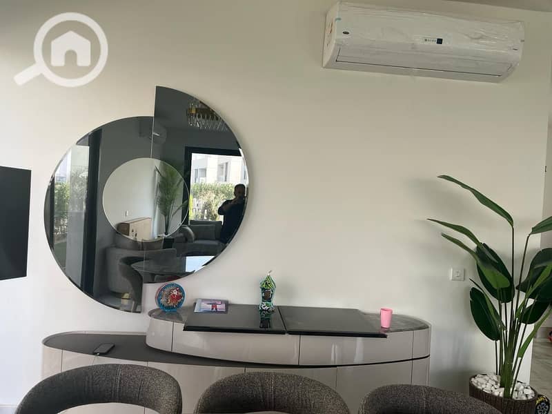 5 d54d144b-1fe8-4871-b667-bcf1387659ca. jpeg