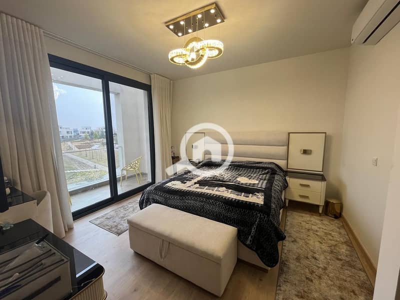 14 5d7f6e98-8f27-4ad9-acbd-e9fc837c31b7. jpeg