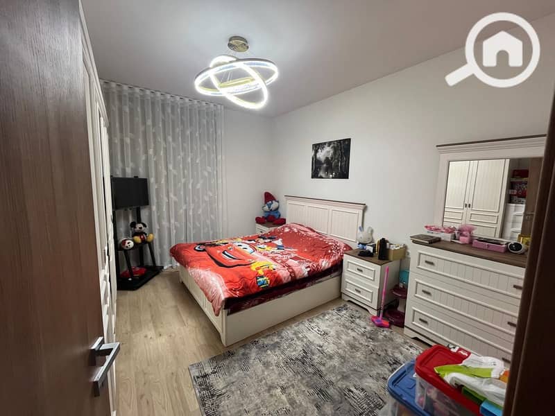 27 643951da-8df9-46b3-a1df-529cb68ea9d1. jpeg