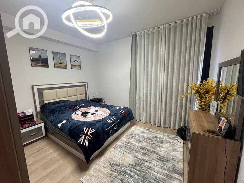 28 e688e44c-dfdc-4944-8752-3ab61d8a4d43. jpeg