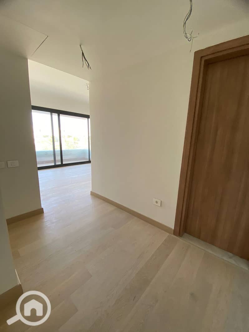 10 d21bbec3-c162-42c0-b6c2-2a8cc0295592. jpeg