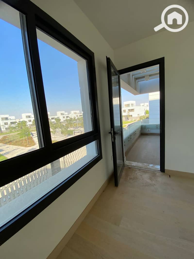 13 c84f4e0a-ecef-48db-93b7-a80d045656c5. jpeg