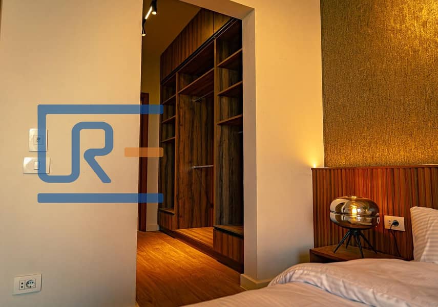 9 45387b82-1bd3-45b2-9693-c28162e1309d. jpg