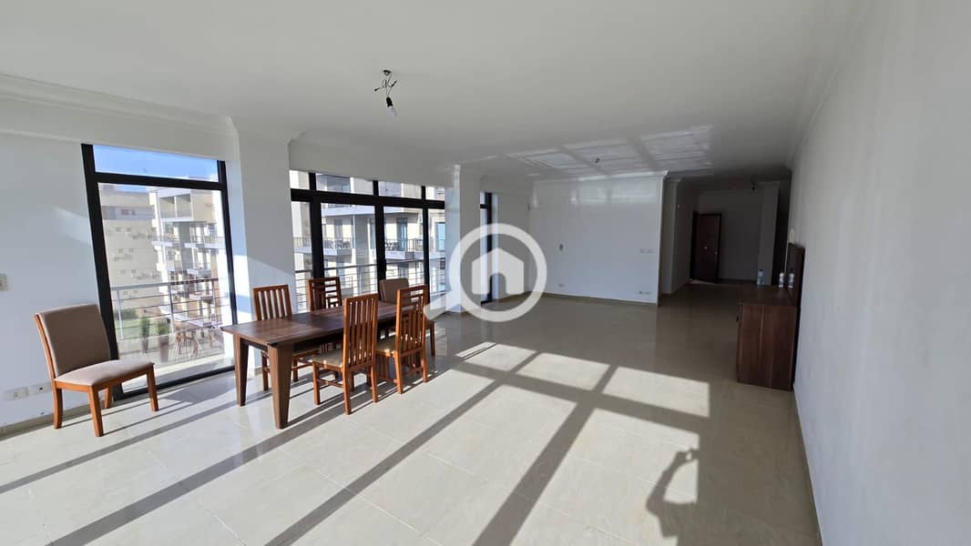 2 0977542c-e662-4cbb-a995-17f20cbbed78. jpg