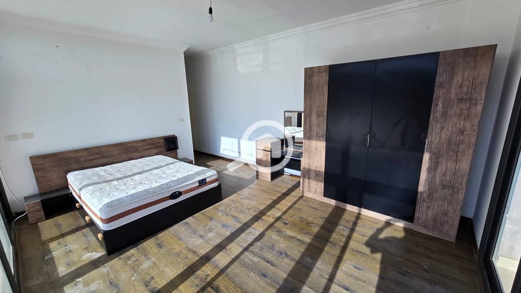 6 9f299a2d-2f7a-48f5-b550-917be15cd24a. jpg