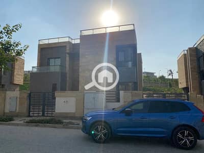 فیلا 4 غرف نوم للبيع في القاهرة الجديدة، القاهرة - WhatsApp Image 2026-01-28 at 12.10. 48. jpeg