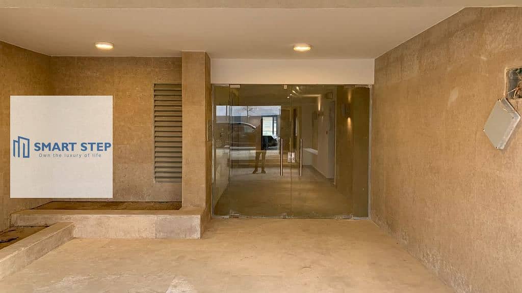 7 9522a782-124b-438d-8f7b-8fda8e7f454a. jpg