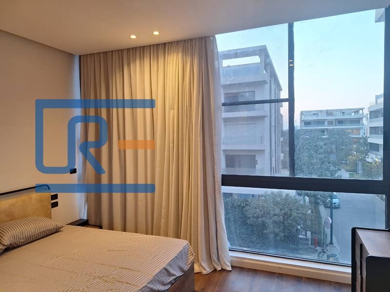 2 5e6e0282-138d-4d80-9494-8d8b581bac38. jpeg