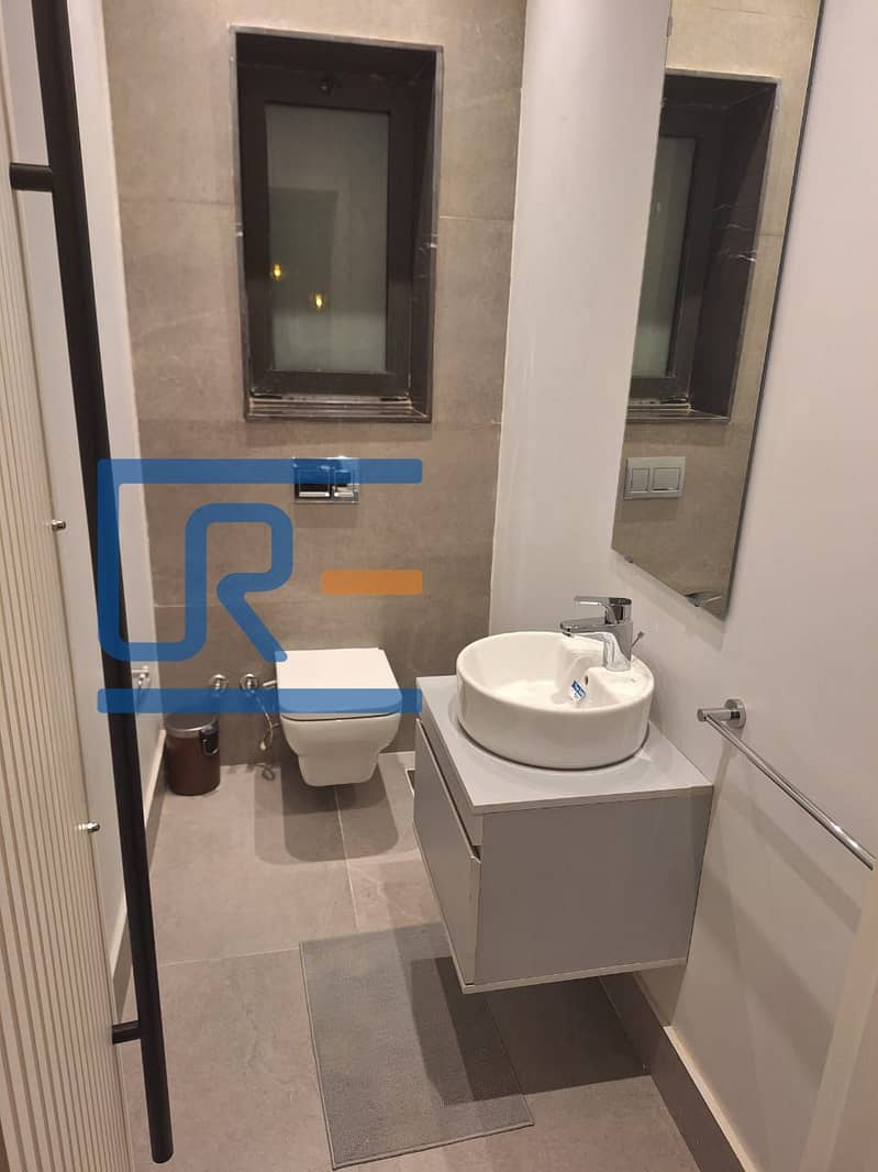 5 6461a553-73ba-4dff-89eb-f3c9d6392454. jpeg