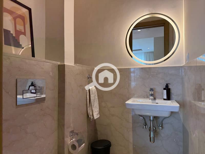 2 6c99ea70-471c-49da-a4db-9db52a29e9df. jpg