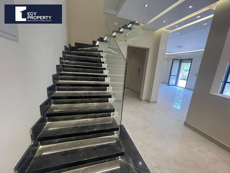 5 _files_WhatsApp Image 2025-12-07 at 5.20. 10 PM. jpeg