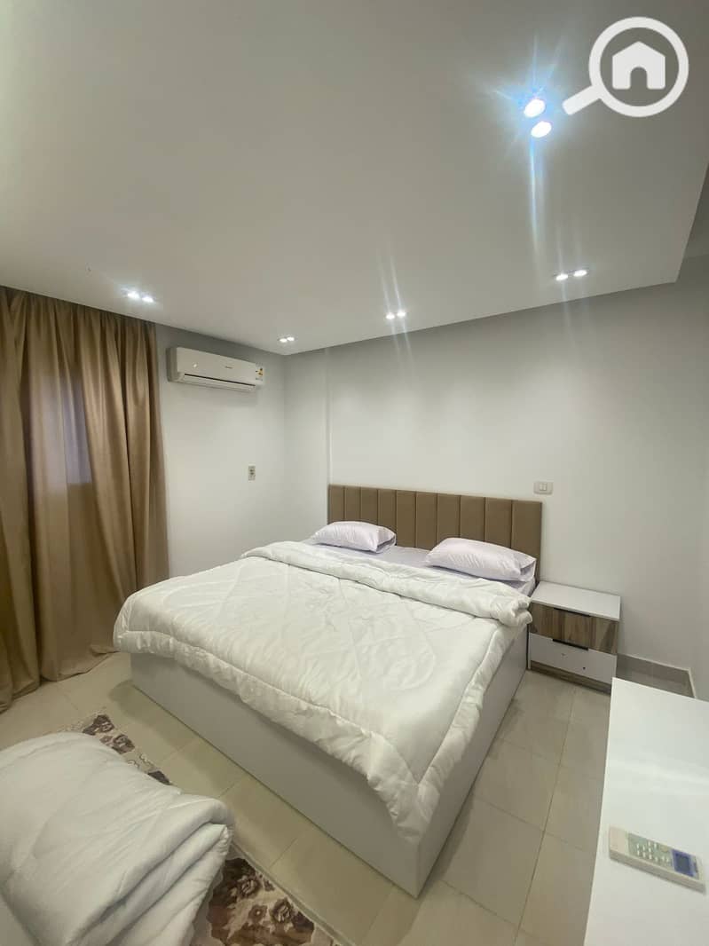 4 6e68e3b1-98f3-4b1a-a3f8-5a0f15feb34d. jpeg