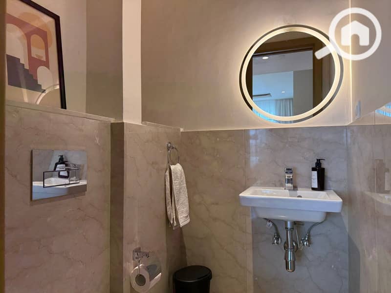 8 6c99ea70-471c-49da-a4db-9db52a29e9df. jpg