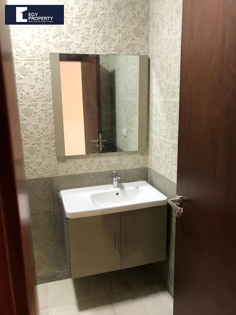 8 _files_02ac9d36-a653-4c95-acc7-6dbd607ff15e. jpg