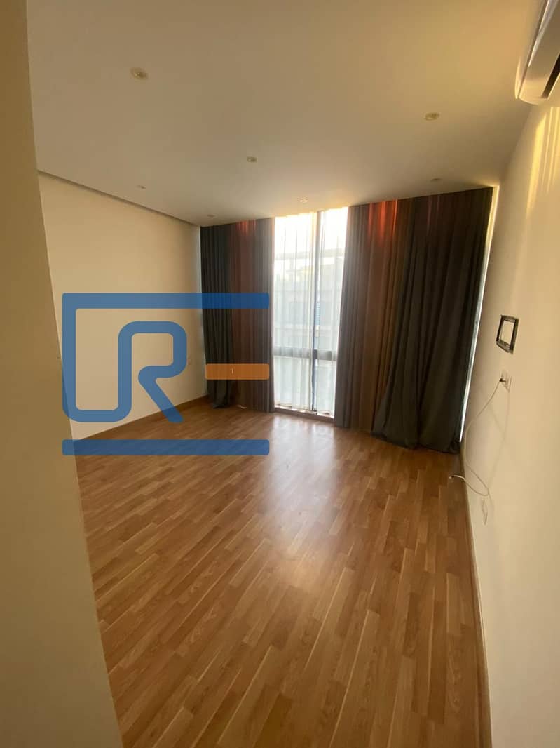 3 46cc1d84-24eb-493a-bf25-1e4cdf421b5b. jpeg