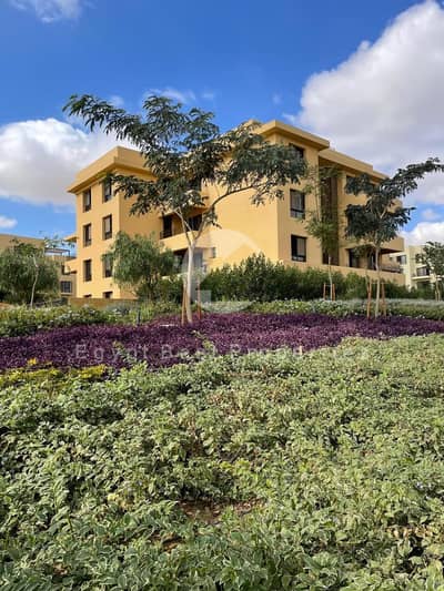 3 Bedroom Penthouse for Sale in 6th of October, Giza - IMG-20251201-WA0110. jpg