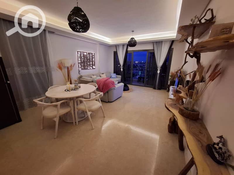 2 45cc443d-aa28-42e1-894e-5441a5b96601. jpg