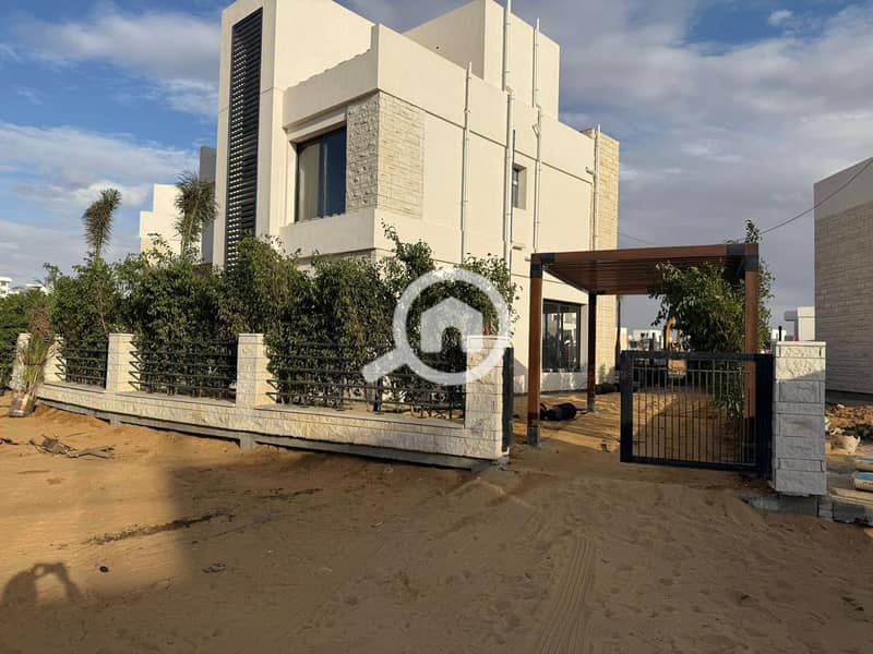 4 615202117_902872792423115_3469977362858325115_n. jpg