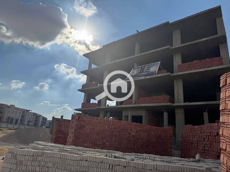 12 f9aff15a-d9bc-48b4-b345-5a00a9d25227. jpg