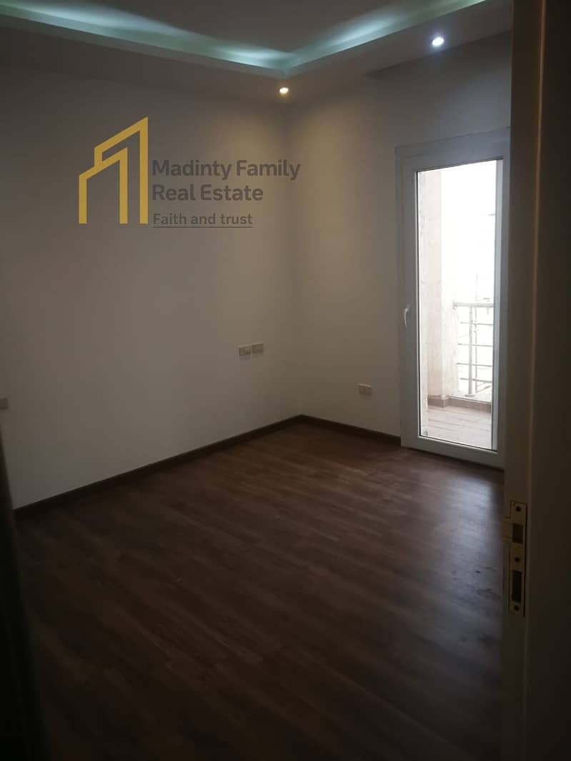 6 0565486a-ba43-4bfa-8e48-8ba5644d250a. jpg