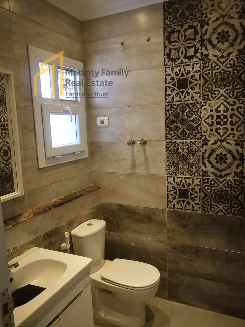 7 ac0034ea-469c-4dc3-b3c1-e3956324aa10. jpg