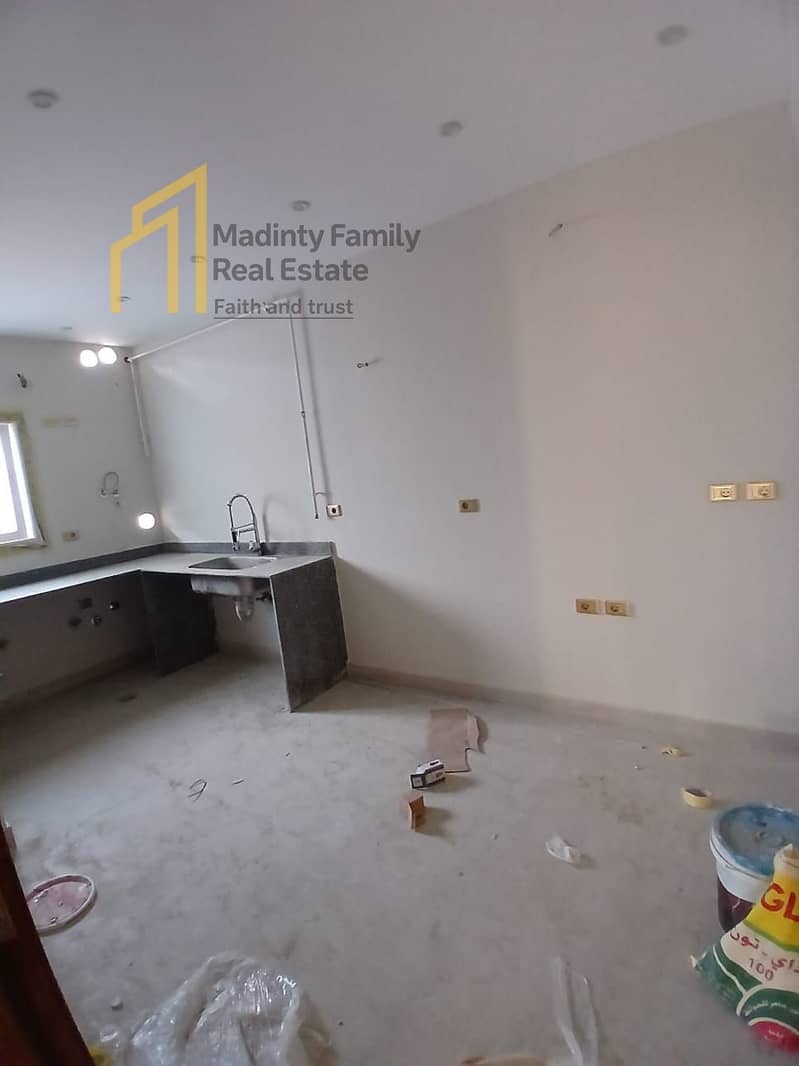 7 5837c507-839b-4e09-855a-bf5fdf950353. jpg