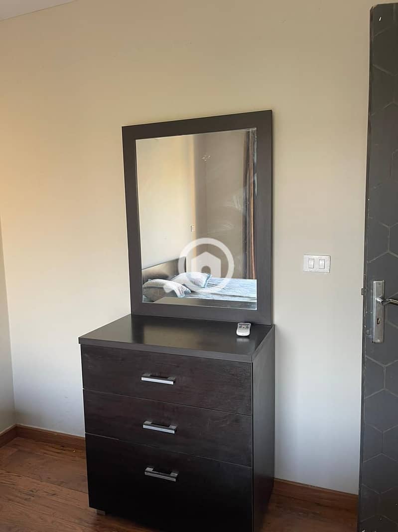 6 2fcce333-c9fe-40a8-acb8-2e5e64fb9a1f. jpeg