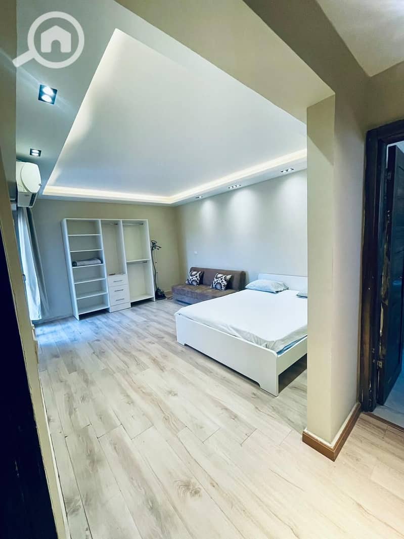 8 9bd33e1f-a171-463c-94c2-a6d2a5b66033. jpeg