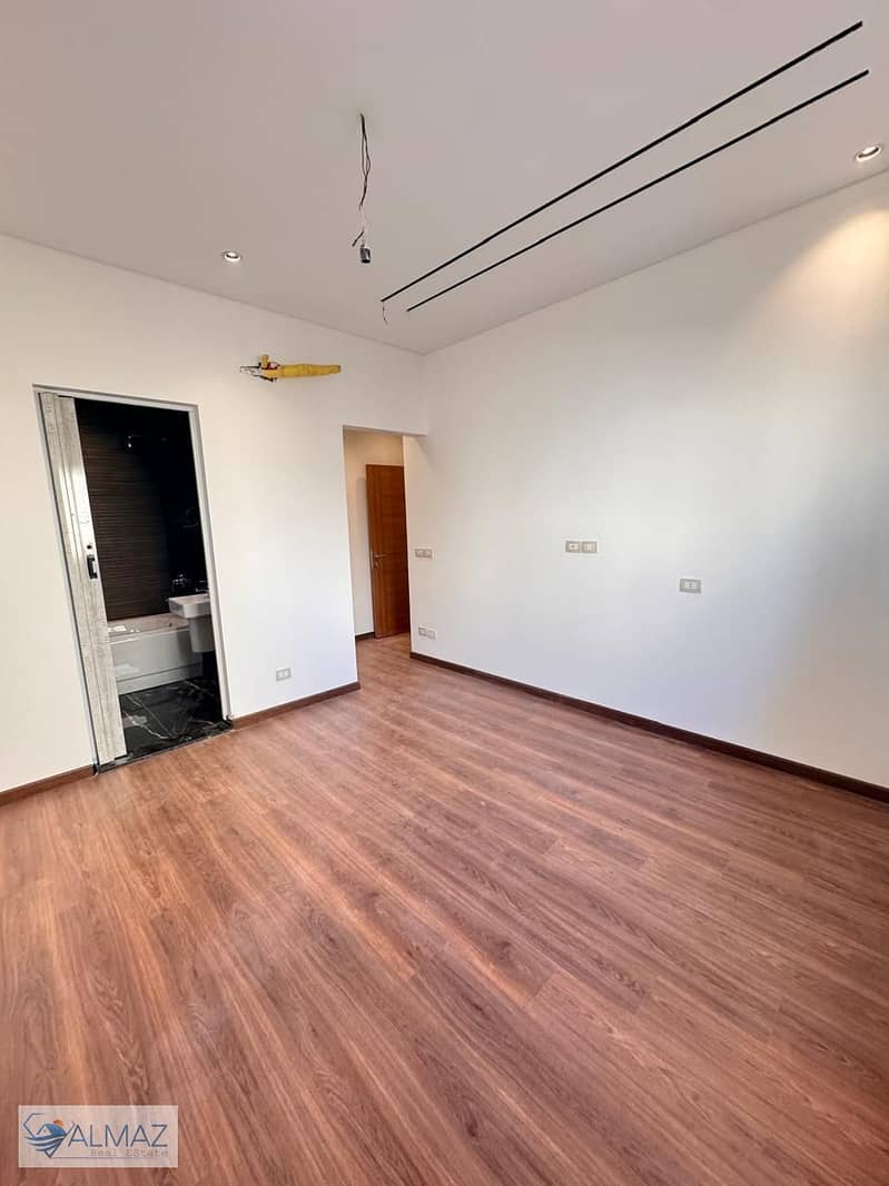 5 WhatsApp Image 2026-01-28 at 1.32. 35 PM. jpeg