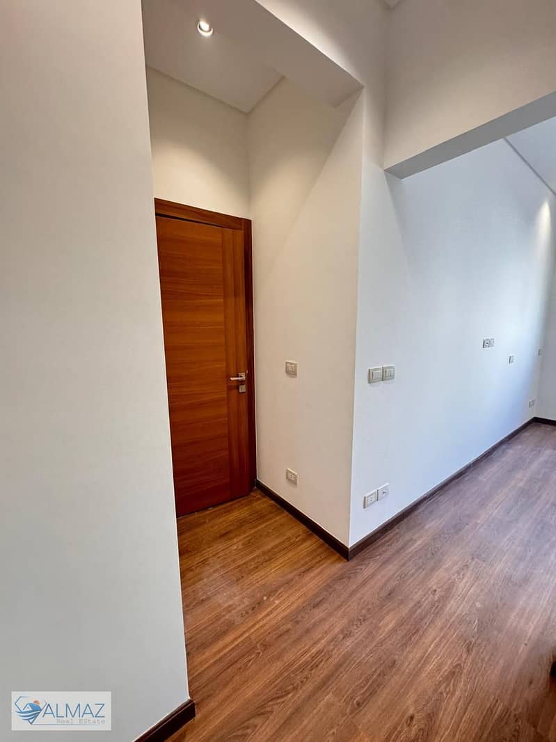 10 WhatsApp Image 2026-01-28 at 1.32. 36 PM (1). jpeg