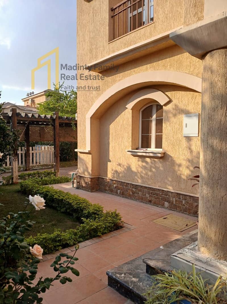 3 361a83df-ecf0-47b8-81ce-26df1e10a21d. jpg