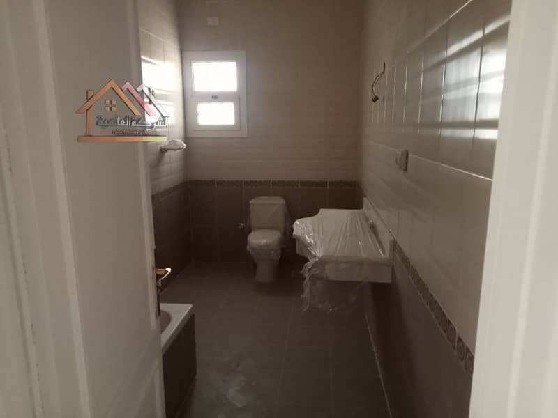 4 9b5be7cd-f063-47e6-afd2-efe0ebaf15b1. jpeg