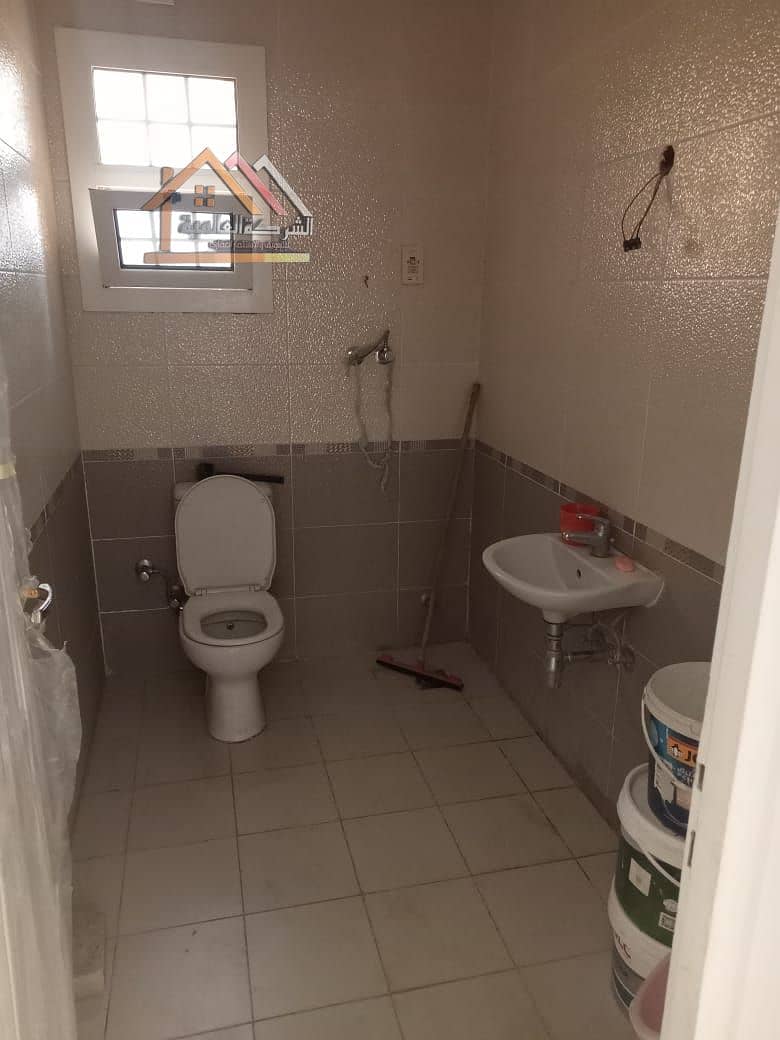 16 eccb12f4-2240-4ff8-80cd-4825f11c0a4a. jpeg