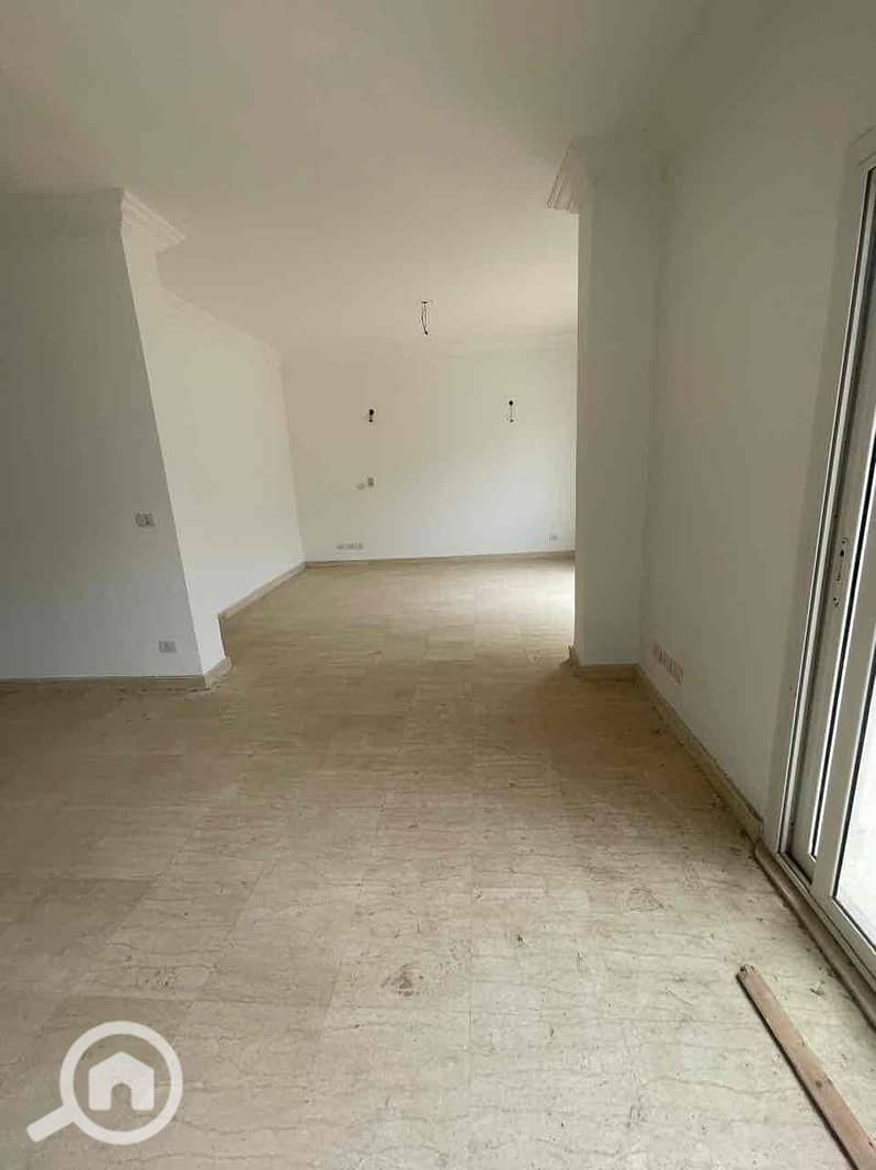 3 ef09c029-5fda-4e58-8049-db4684394c61. jpg