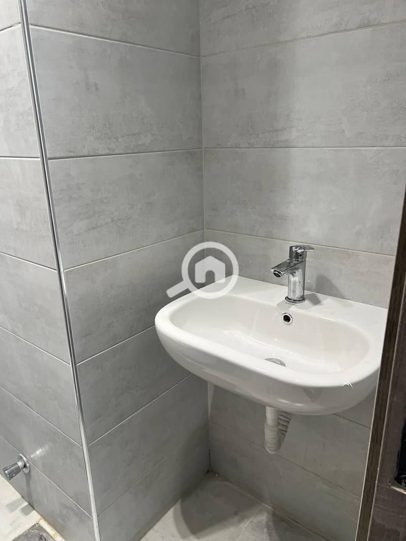 8 WhatsApp Image 2026-01-28 at 1.40. 18 PM (2). jpeg