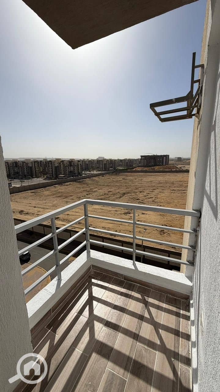 3 3f022076-7de7-40cf-97c6-eab9eac6a740. jpeg