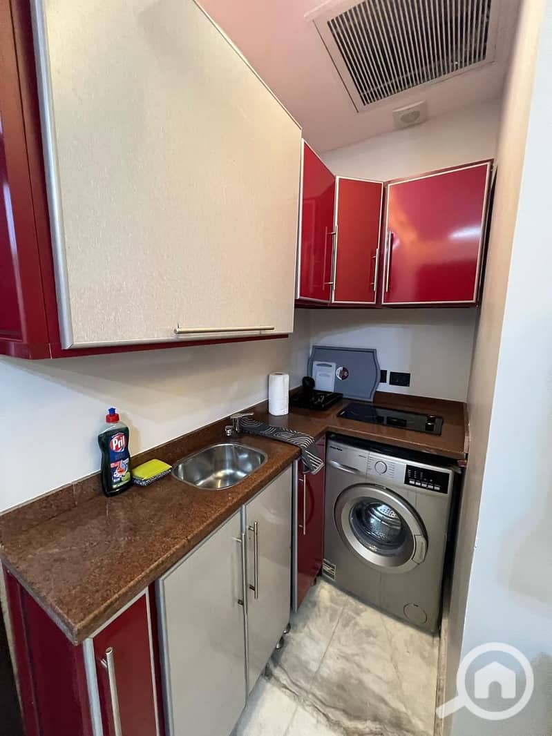 9 bb4ab7b3-2ce0-4493-8bac-9b5c561dc274. jpeg