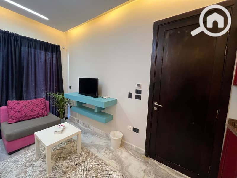 10 36615659-a35e-40f1-b975-67df37fc54f1. jpeg