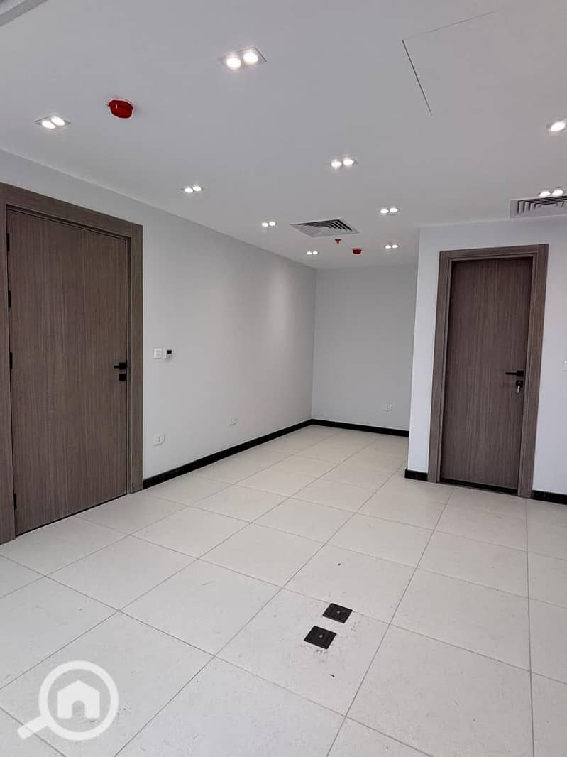 10 WhatsApp Image 2025-12-08 at 9.51. 08 PM (3). jpeg