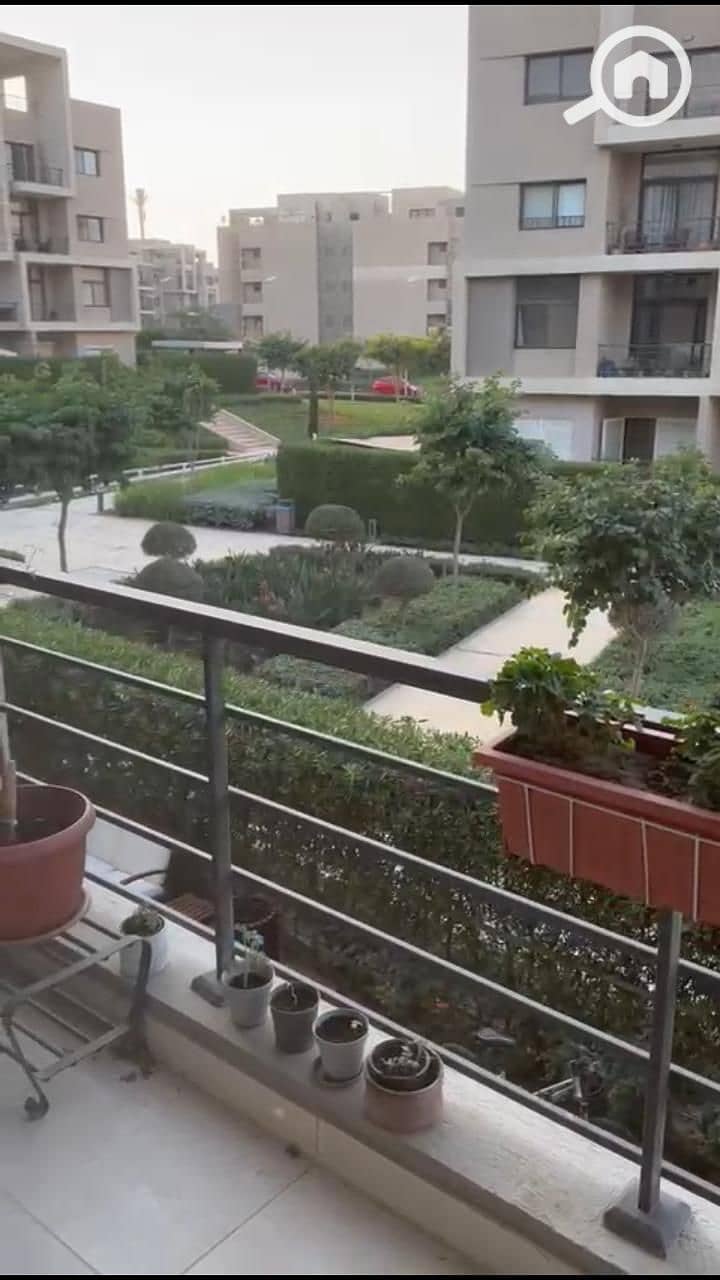 4 e6fdc297-32e8-4048-8a8f-1bcdbdf0aeae. jpeg