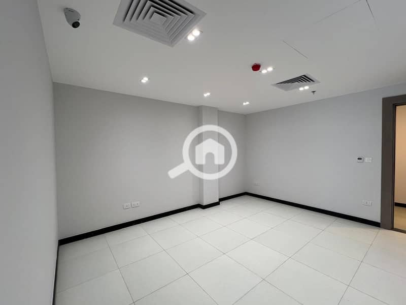 4 WhatsApp Image 2026-01-28 at 1.45. 25 PM. jpeg