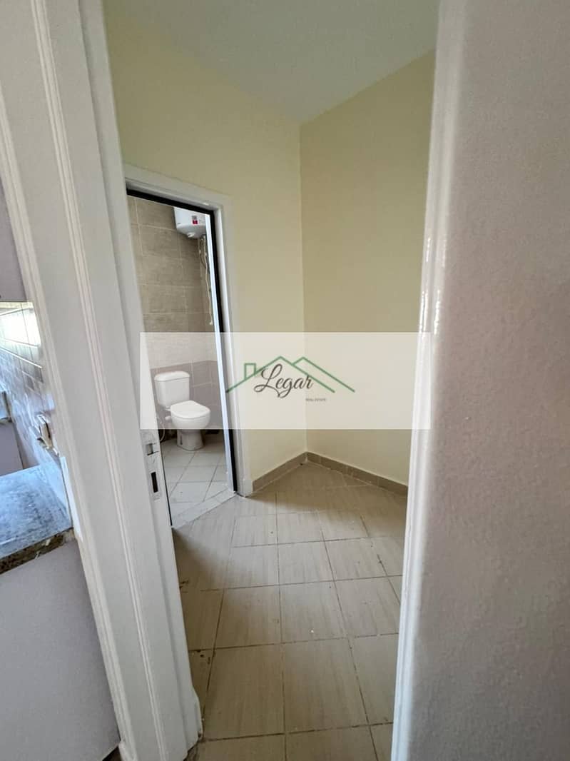 7 d49f37d1-db24-4f11-9e8b-a5bfa6131b4d. jpg