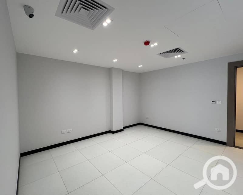 4 WhatsApp Image 2026-01-28 at 1.08. 23 PM. jpeg