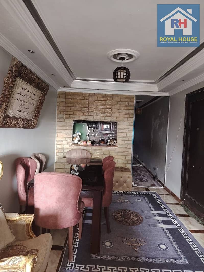 4 f1deb432-a4da-47b2-bc09-8bc07537cbe9. jpg