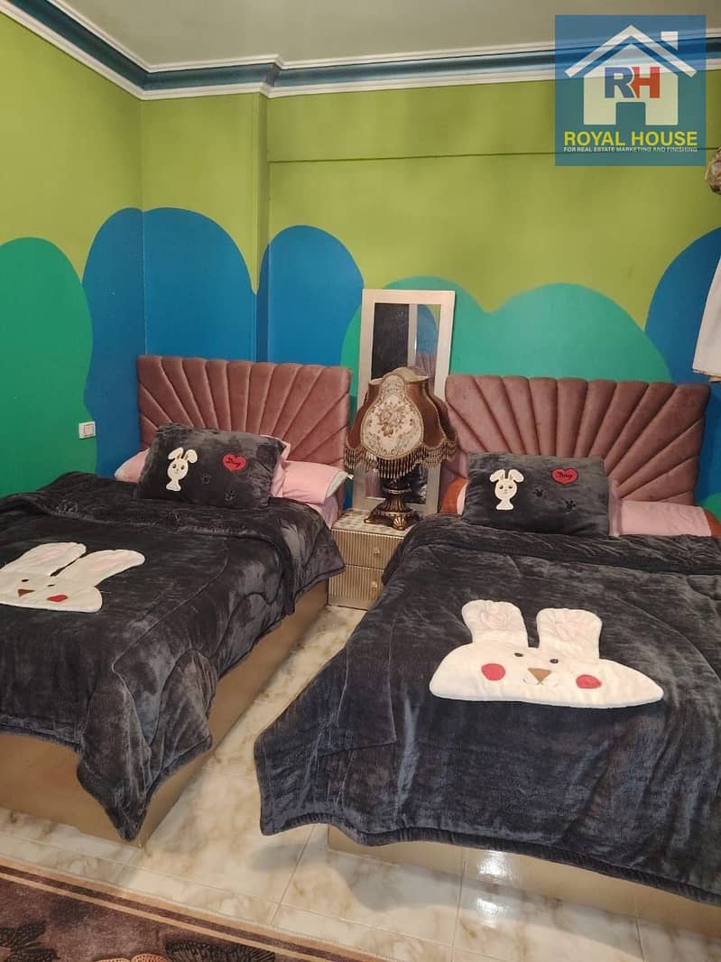 5 2242d028-6125-4093-8c7f-889e43e95044. jpg