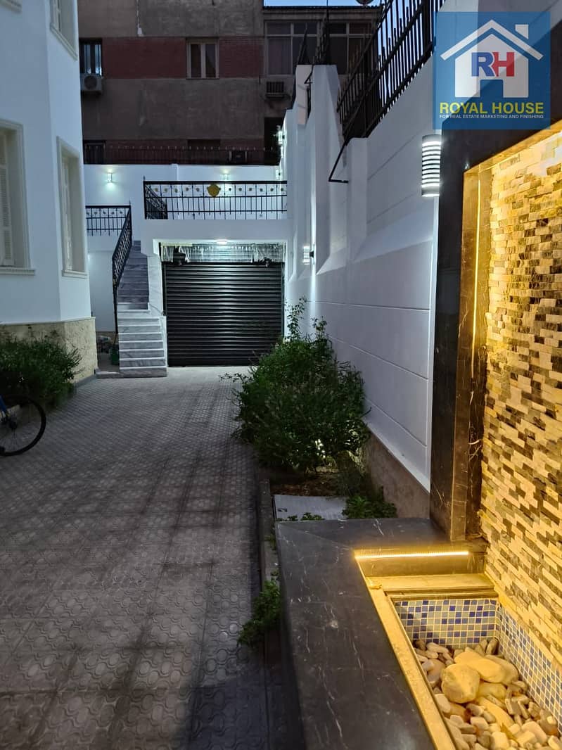 9 90a58906-d6f1-44fe-b4aa-1c166e8811a0. jpeg