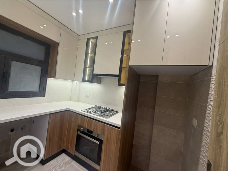 5 717a003d-00cd-41e5-85ac-889961c29d9d. jpg