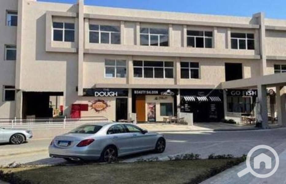 2 4283360-0cc6ao. jpg