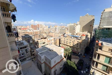 فلیٹ 4 غرف نوم للبيع في كامب شيزار، الإسكندرية - 1. jpg